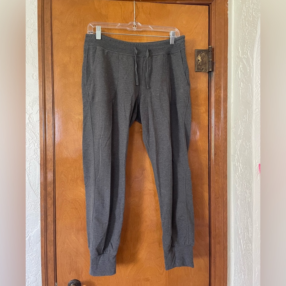 Patagonia Joggers size SMALL